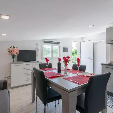 Casa Vacanza Ceg Con Piscina * Syracuse